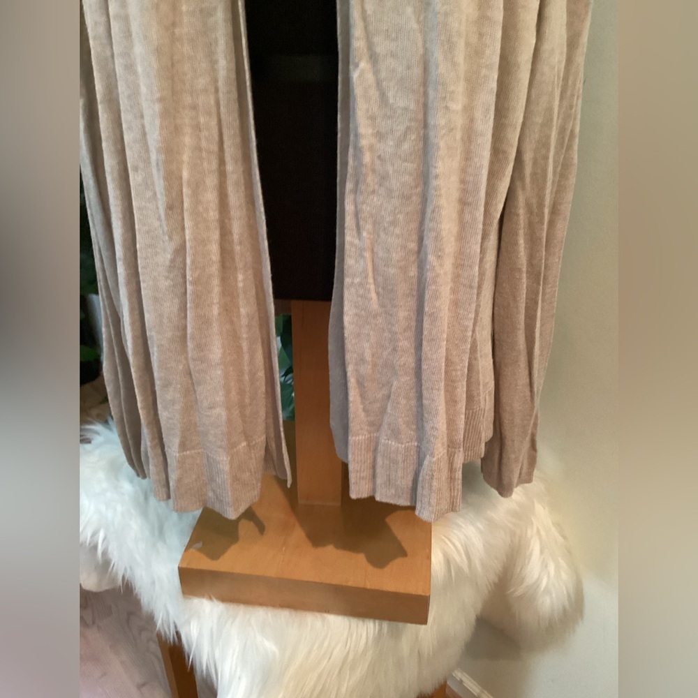 Old Navy light tan lightweight cardigan open front Woman’s size XXL - Picture 5 of 10